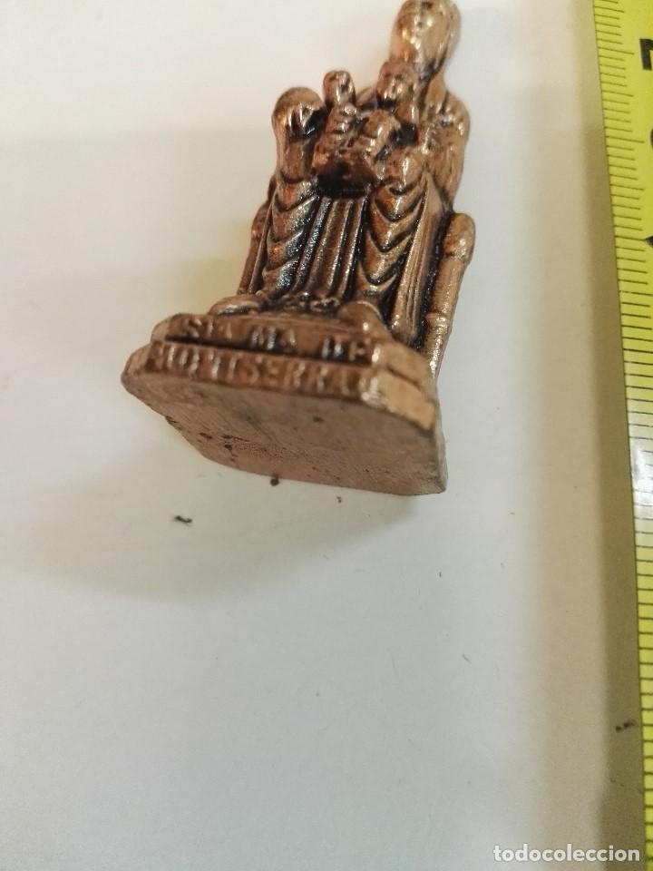 Segunda mano: Virgen de Montserrat de cobre - Foto 4