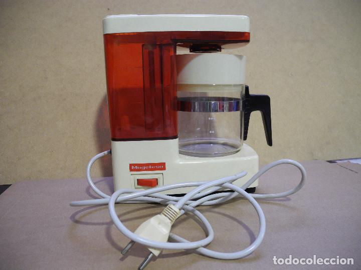 Segunda mano: Cafetera Magefesa. Funciona - Foto 1