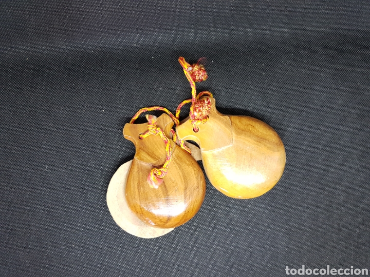 Segunda mano: Casta&ntilde;uelas - car68 - Foto 1