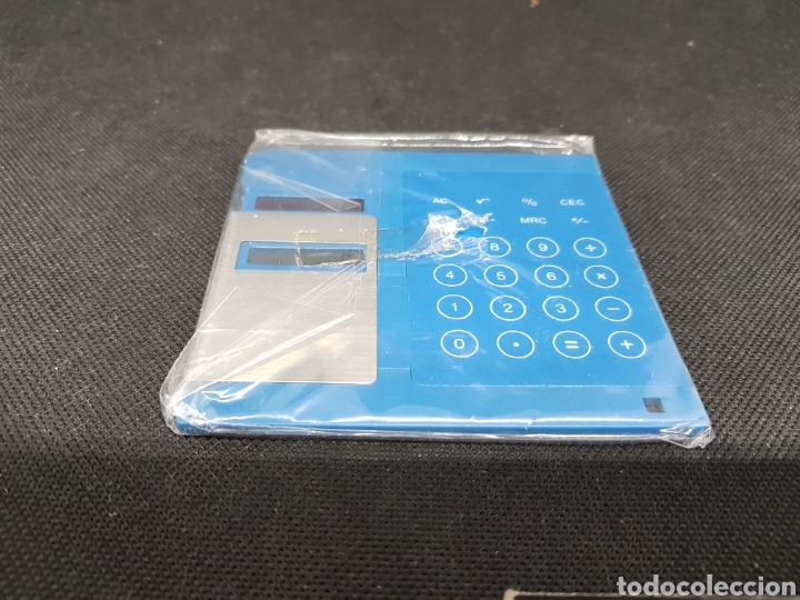 Segunda mano: Calculadora solar - nueva - forma de diskete 3 1/2 - car62 - Foto 1