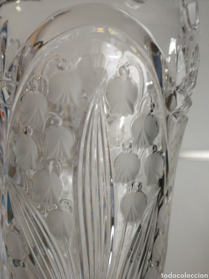 Segunda mano: JARR&Oacute;N FLORERO DE CRISTAL TALLADO - Foto 2