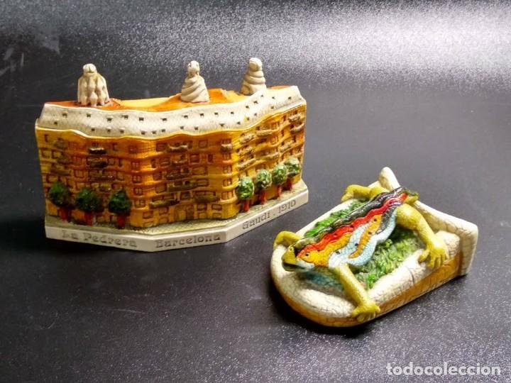 Segunda mano: Dos figuras modernistas de Barcelona - Foto 1
