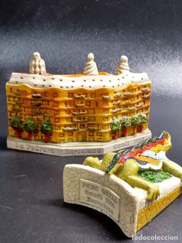 Segunda mano: Dos figuras modernistas de Barcelona - Foto 2