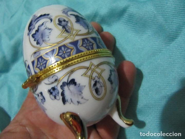 Segunda mano: Caja joyero de porcelana en forma de huevo - Foto 5