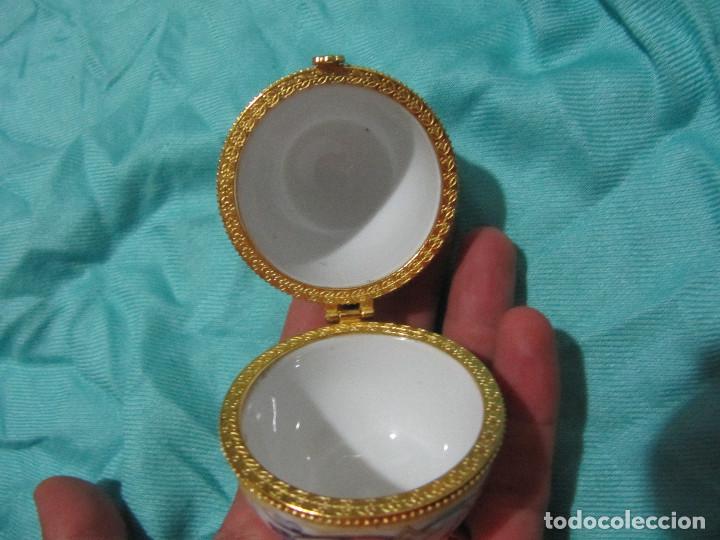 Segunda mano: Caja joyero de porcelana en forma de huevo - Foto 8
