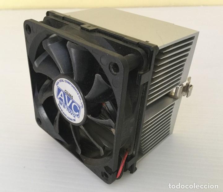 Segunda mano: Ventilador con disipador AVC Socket 754 - Foto 1