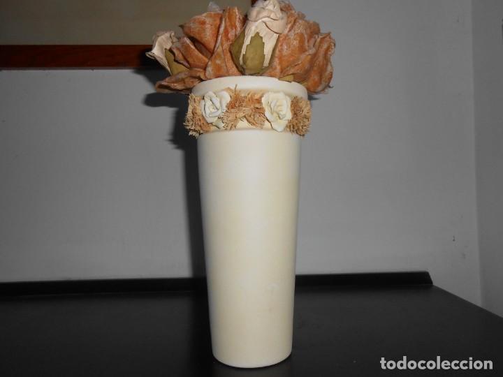 Segunda mano: JARR&Oacute;N CON ROSAS - Foto 2