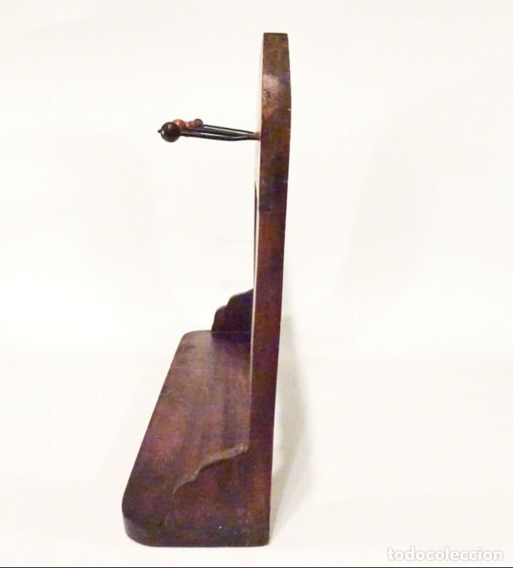 Segunda mano: PERCHERO DE MADERA GANCHOS CON BALDA ESTILO ANTIGUO - Foto 4