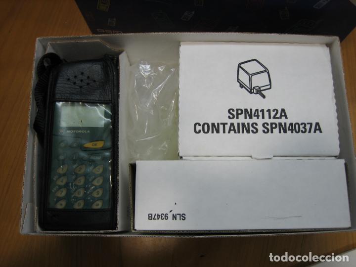 Segunda mano: Antiguo tel&eacute;fono m&oacute;vil Motorola - Foto 4