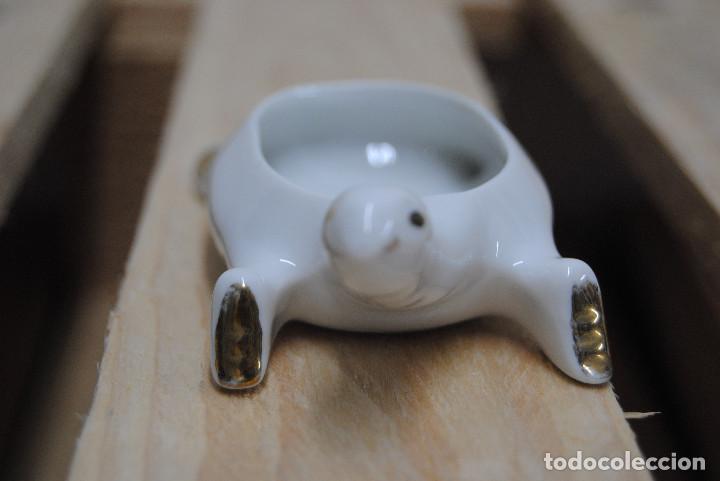 Segunda mano: SALSERA DE PORCELANA CON FORMA DE TORTUGA - Foto 1