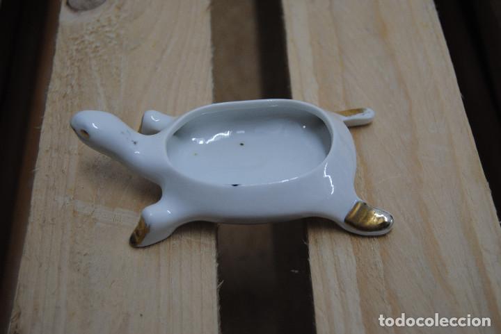 Segunda mano: SALSERA DE PORCELANA CON FORMA DE TORTUGA - Foto 3