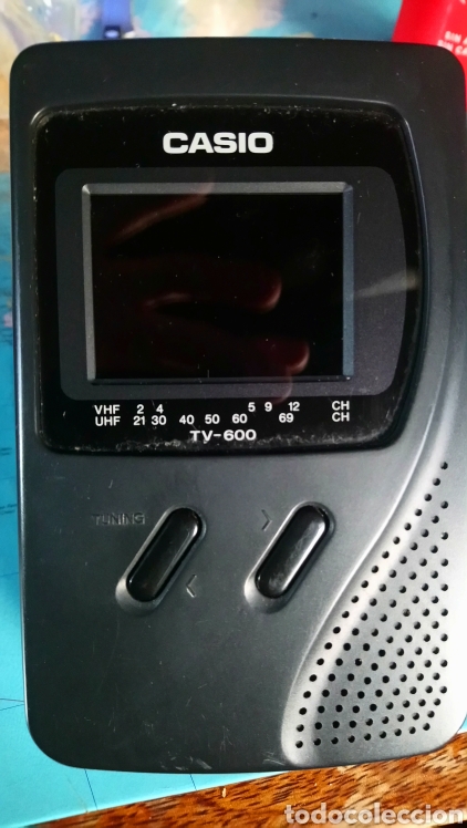 Segunda mano: TV port&aacute;til casio tv-600. Funciona - Foto 1