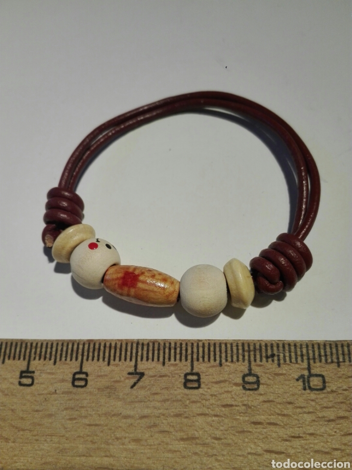 Segunda mano: PULSERA CUERO Y ABALORIOS MADERA. REGULABLE - Foto 1