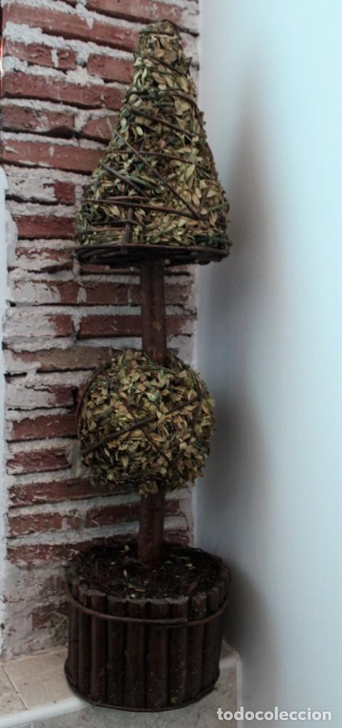 Segunda mano: &Aacute;rbol artificial. Tama&ntilde;o 95 cm de altura. - Foto 1