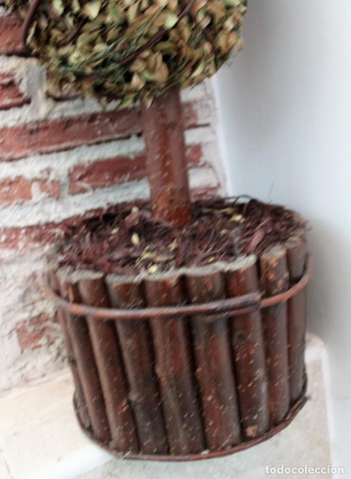 Segunda mano: &Aacute;rbol artificial. Tama&ntilde;o 95 cm de altura. - Foto 4