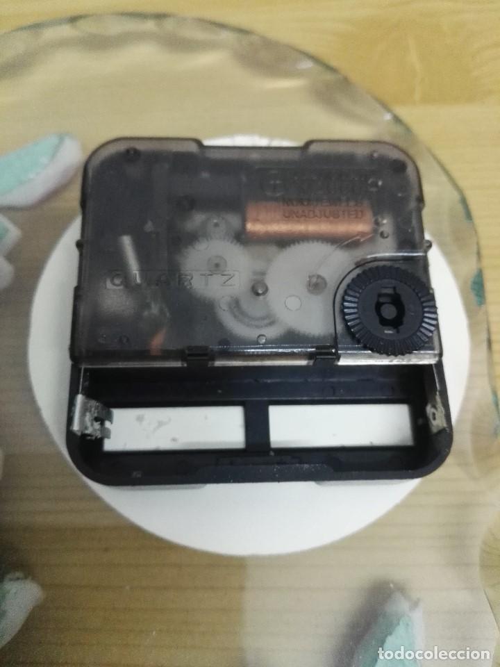 Segunda mano: Reloj de Cristal con esfera de papel. - Foto 6