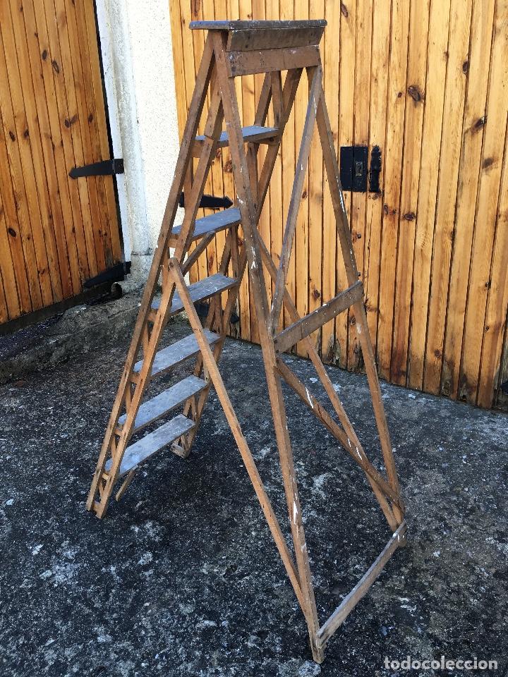 Segunda mano: ESCALERA ANTIGUA DE MADERA - Foto 3