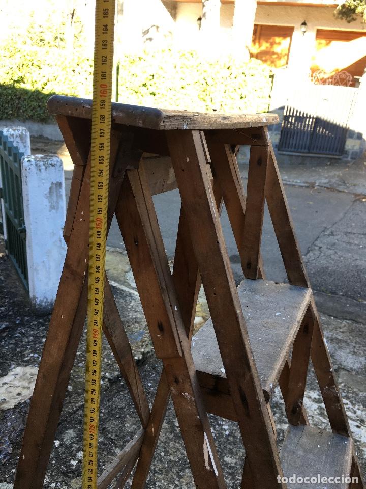 Segunda mano: ESCALERA ANTIGUA DE MADERA - Foto 4
