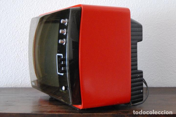 Segunda mano: TELEVISI&Oacute;N 12 PULGADAS YONDER ROJO - Foto 4