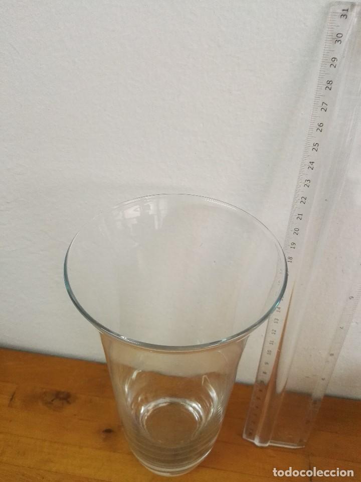Segunda mano: Jarr&oacute;n de Cristal, florero centro de mesa - Foto 3
