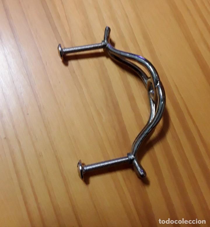 Segunda mano: Tirador vintage,metal - Foto 2
