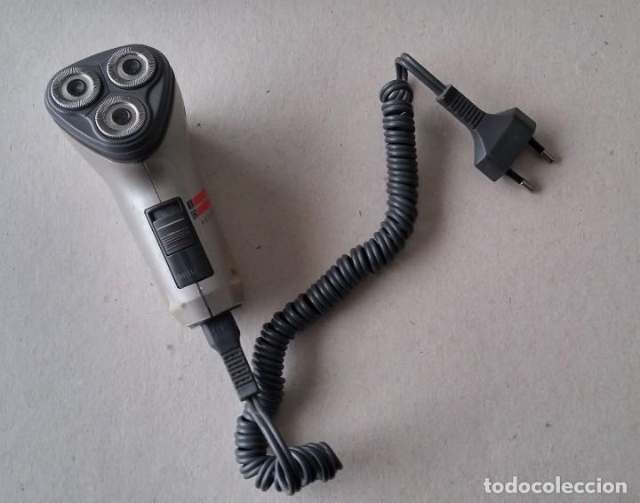 Segunda mano: Maquinas de afeitar el&eacute;ctricas marca Philips - Foto 2