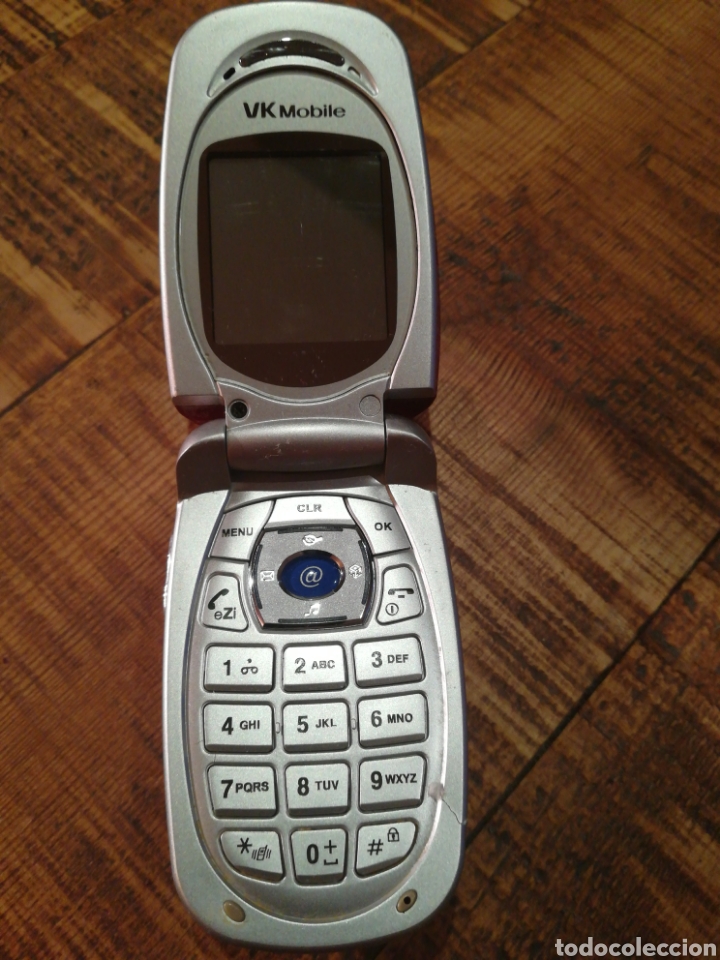 Segunda mano: M&Oacute;VIL VK MOBILE - VK 2071 - Foto 4