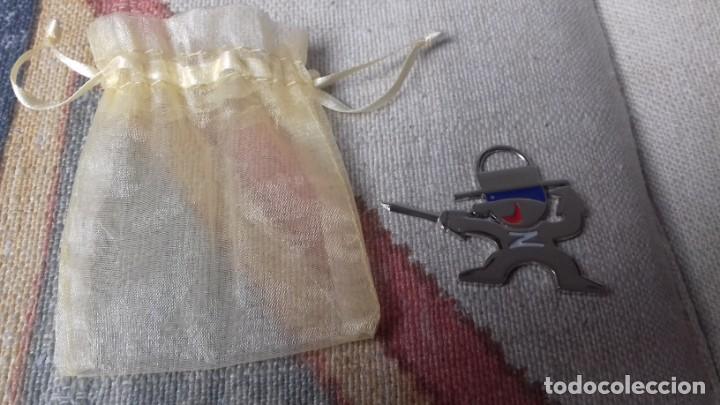 Segunda mano: Colgante de El Zorro acero - Foto 1