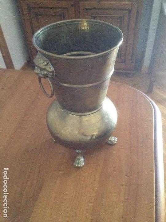 Segunda mano: Jarron metalico antiguo - Foto 1
