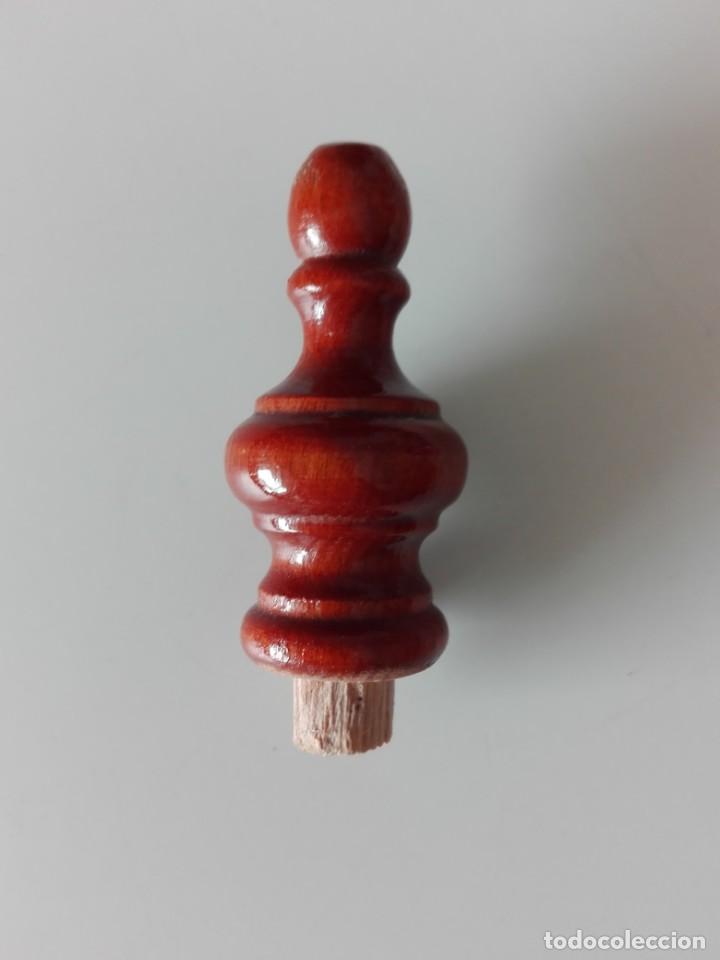 Segunda mano: PERILLA REMATE - MADERA DE HAYA BARNIZADA - Foto 1