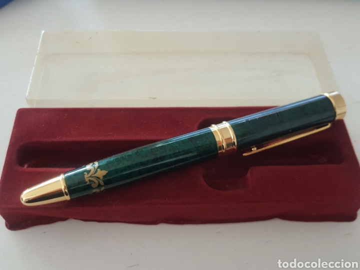 Segunda mano: Pluma estilogr&aacute;fica sin estrenar verde marmol - Foto 1