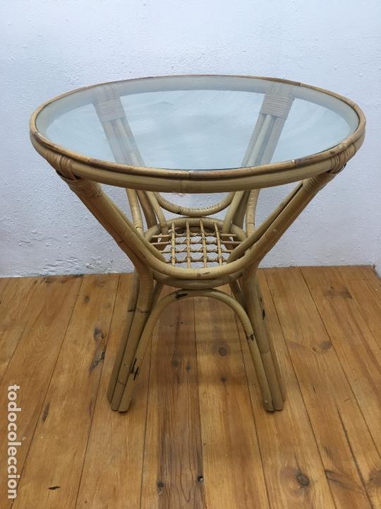 Segunda mano: MESA DE TERRAZA, DE CA&Ntilde;A Y MEDULA VEGETAL CON CRISTAL DE 66,50 CMS. - Foto 4
