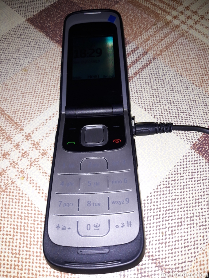 Segunda mano: M&oacute;vil Nokia 2720. Antiguo - Foto 12