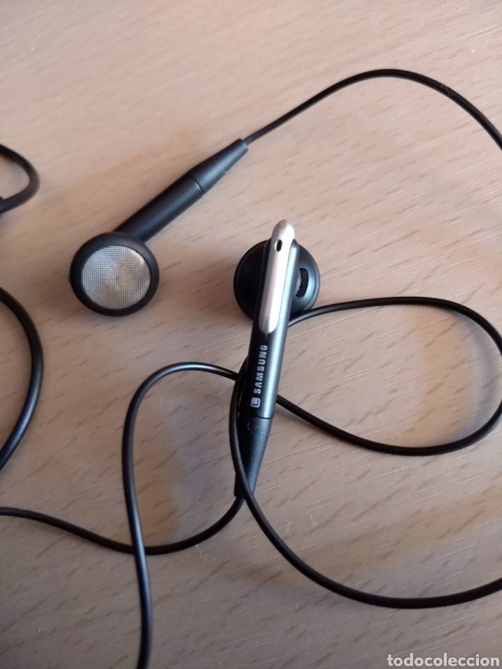 Segunda mano: Auriculares tel&eacute;fono Samsung. Nuevo - Foto 2