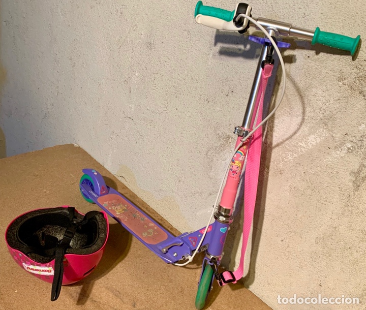Segunda mano: Patinete de ni&ntilde;a con freno y casco. - Foto 3