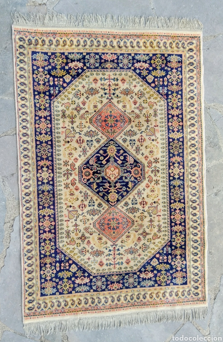 Segunda mano: Alfombra de 135x200 cm. - Foto 1