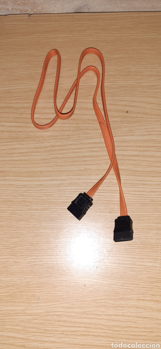 Segunda mano: Cable Serial ATA para PC - Foto 1