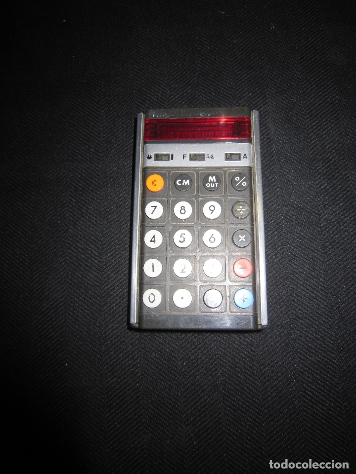 Segunda mano: CALCULADORA TRIUMPH 81 - Foto 1