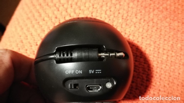 Segunda mano: ALTAVOZ BAL&Oacute;N CON BATER&Iacute;A RECARGABLE - Foto 4