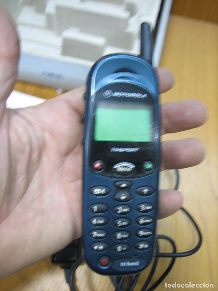 Segunda mano: Caja de tel&eacute;fono Nec y tel&eacute;fono Motorola - Foto 6