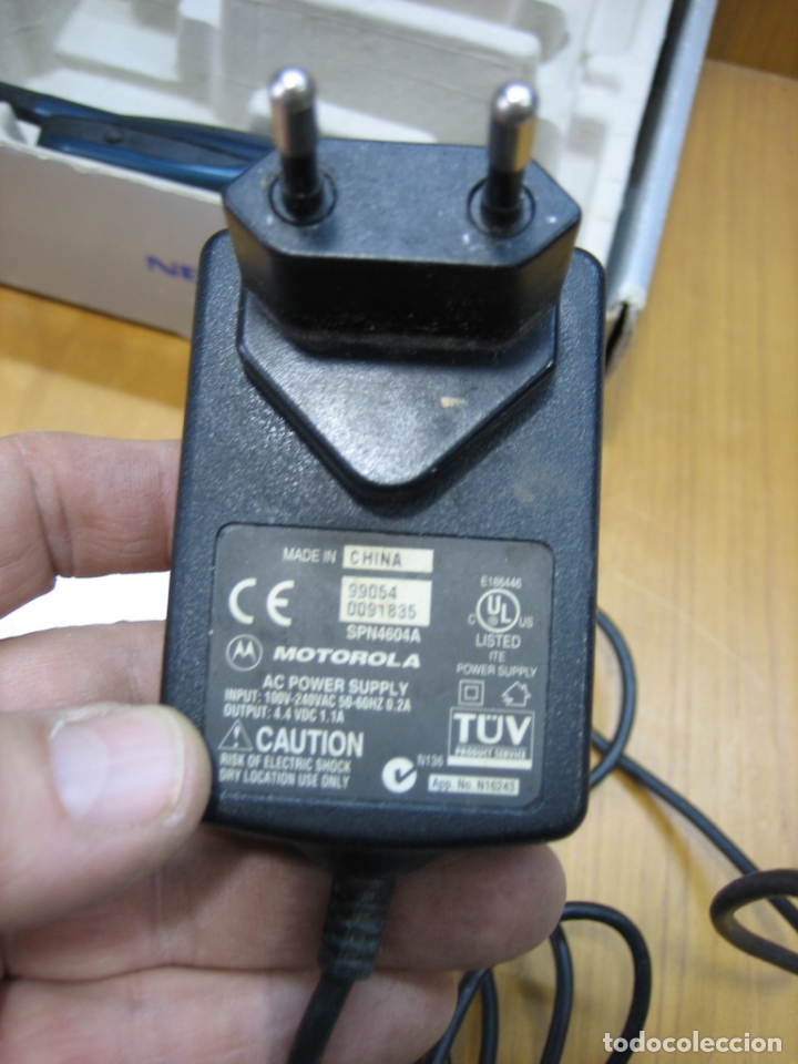 Segunda mano: Caja de tel&eacute;fono Nec y tel&eacute;fono Motorola - Foto 7