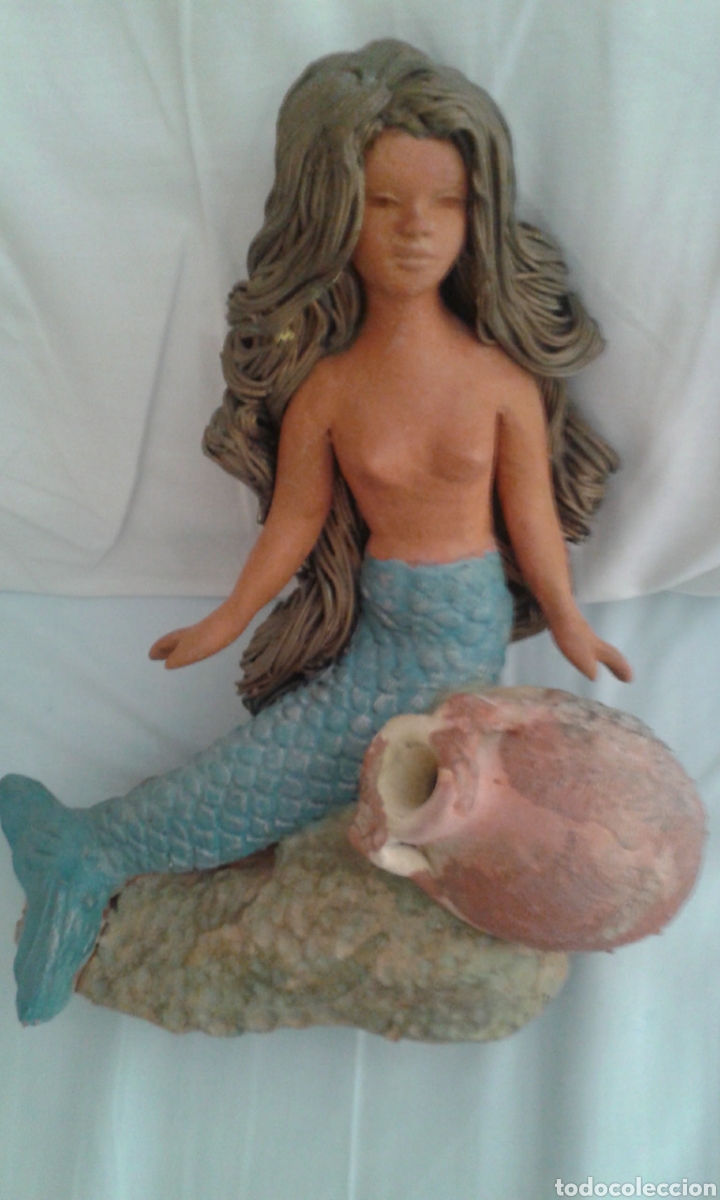 Segunda mano: Sirena de barro cocido hecha a mano. - Foto 1