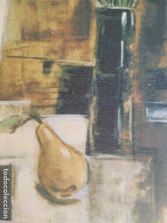 Segunda mano: Cuadro lienzo sobre bastidor. Flores y pera. 51x30 - Foto 4
