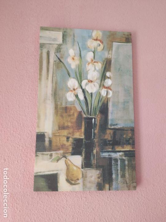 Segunda mano: Cuadro lienzo sobre bastidor. Flores y pera. 51x30 - Foto 1