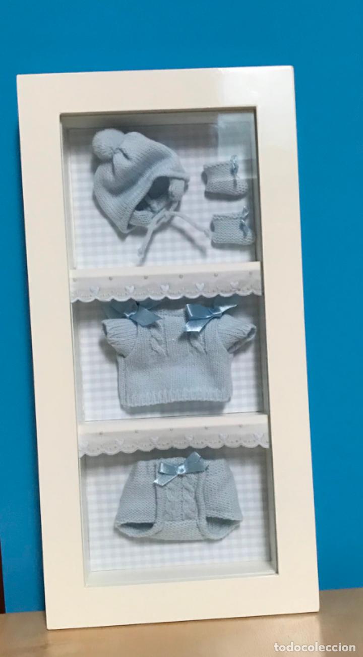 Segunda mano: Cuadro dormitorio bebe marca Pasito a Pasito vitrina expositora Ropero, azul - Foto 3