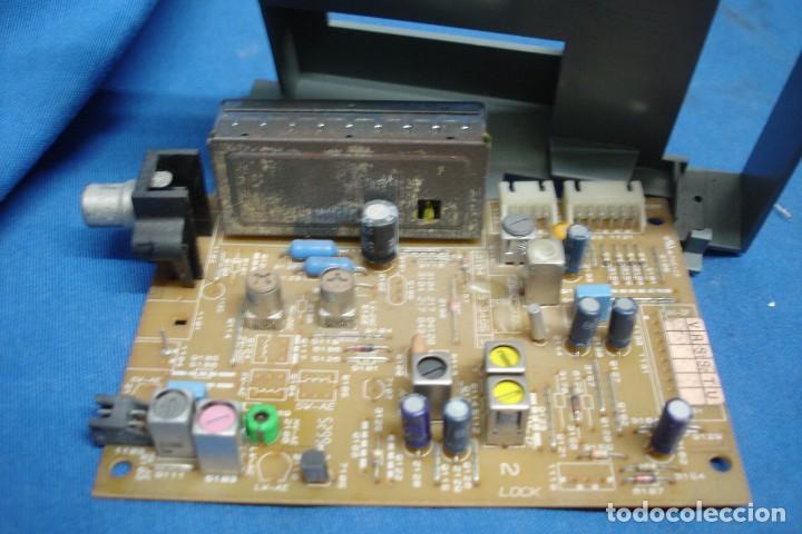 Segunda mano: SINTONIZADOR/ TUNER DE COMPACTO PHILIPS FW 350/C - Foto 3