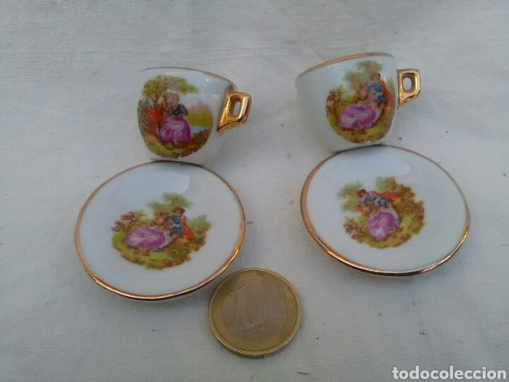 Segunda mano: Tazas de porcelana en miniatura - Foto 1