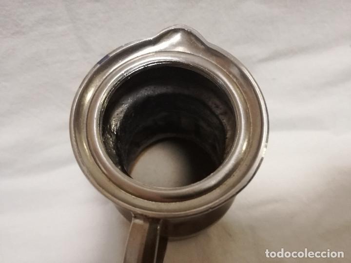 Segunda mano: PEQUE&Ntilde;O JARRA DECORATIVA DE METAL - Foto 6