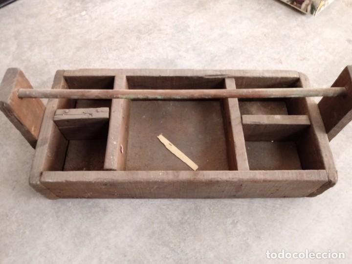 Segunda mano: Caja de madera de comercial antigua - Foto 1