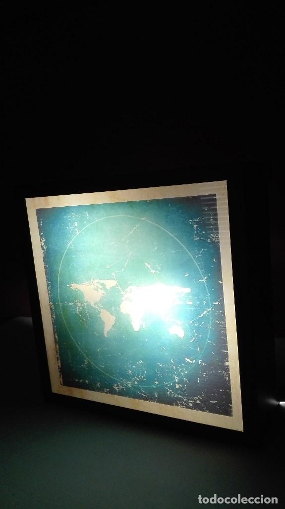 Segunda mano: LAMPARA CAJA DE LUZ MAPA MUNDI - Foto 2